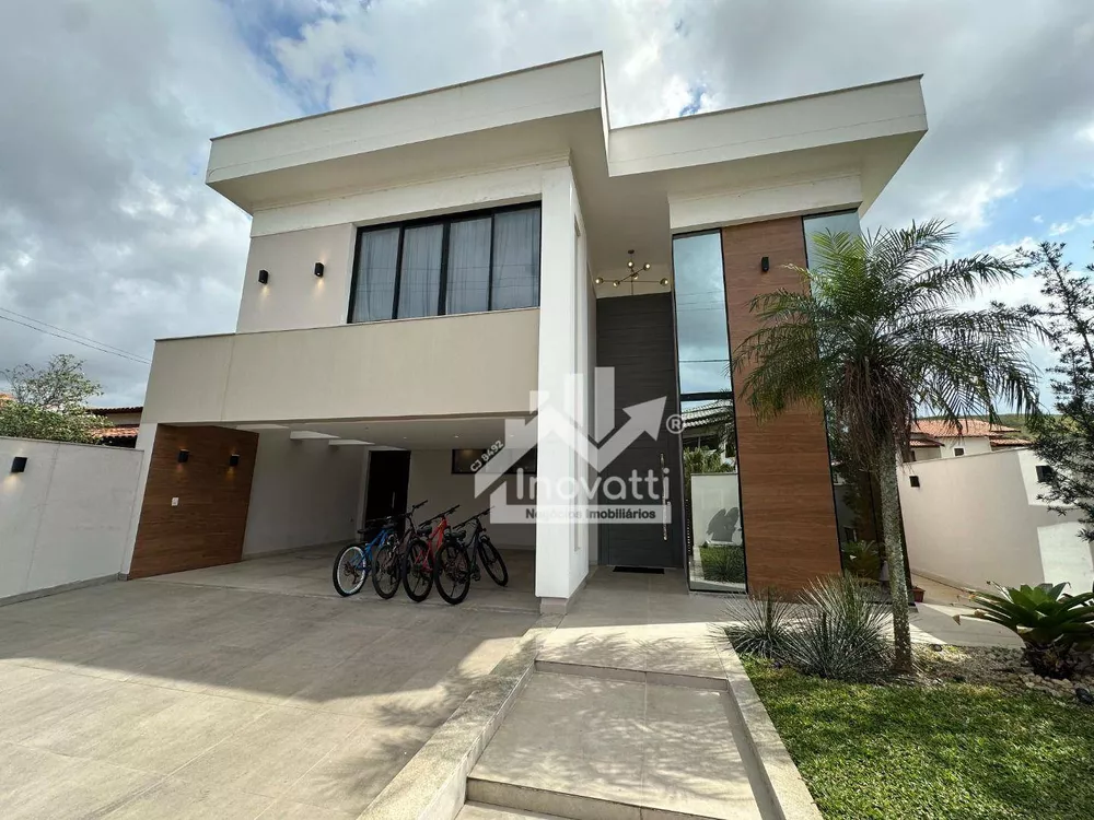 Casa de Condomínio, 4 quartos - Foto 1