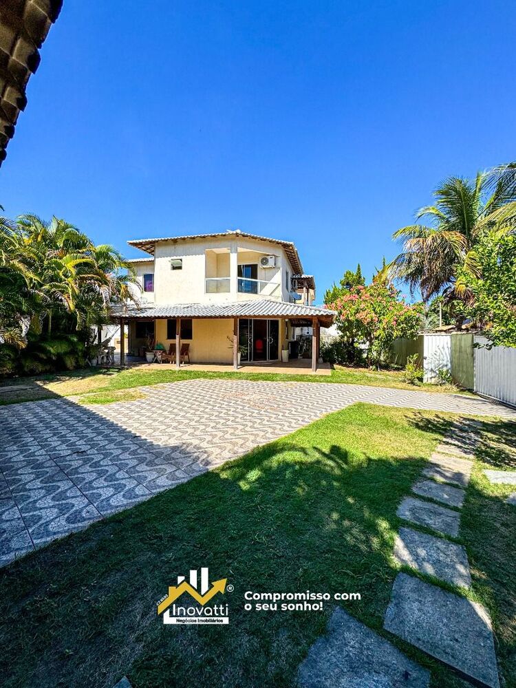 Casa de Condomínio à venda com 5 quartos, 300m² - Foto 1