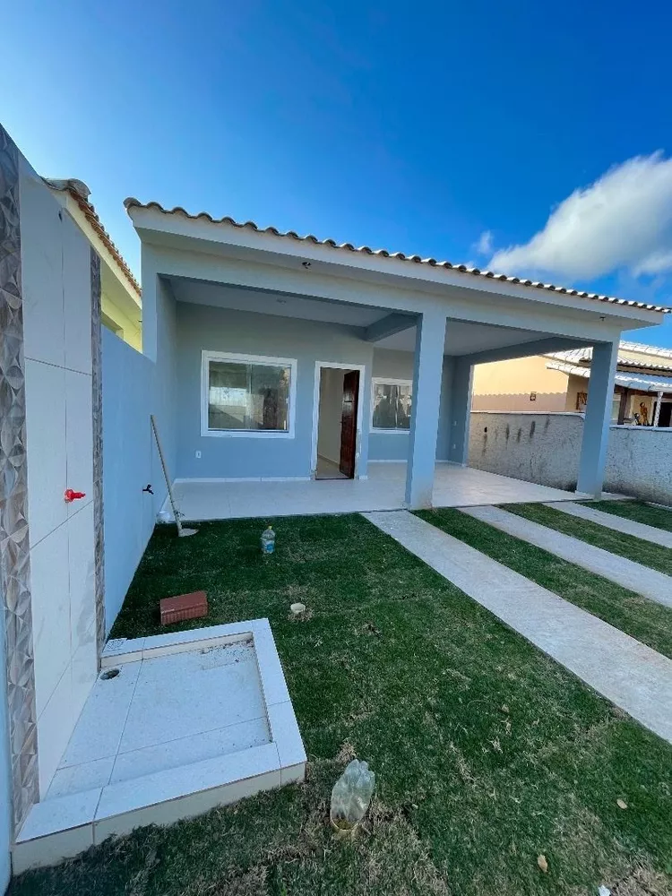 Casa à venda com 2 quartos, 96m² - Foto 1