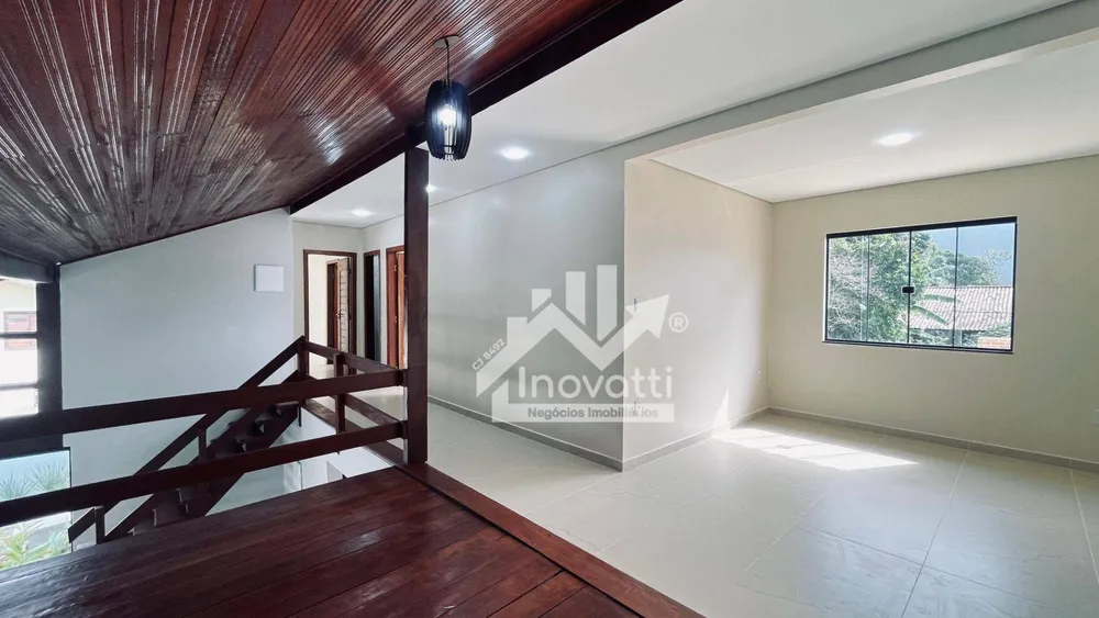 Casa, 4 quartos, 258 m² - Foto 14