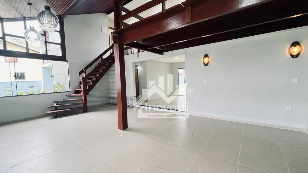 Casa, 4 quartos, 258 m² - Foto 9