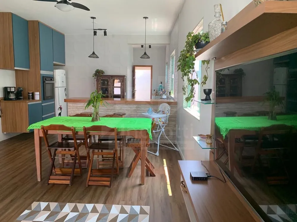 Casa, 3 quartos, 200 m² - Foto 4