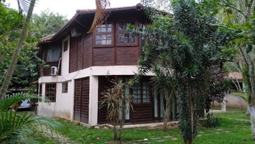 Casa à venda com 5 quartos, 650m² - Foto 2