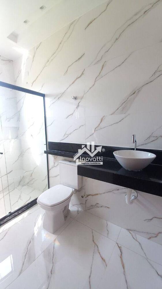 Casa de Condomínio à venda com 3 quartos, 122m² - Foto 1