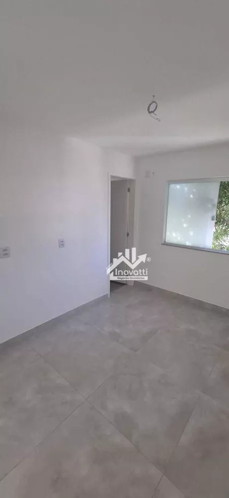 Casa, 3 quartos, 140 m² - Foto 2