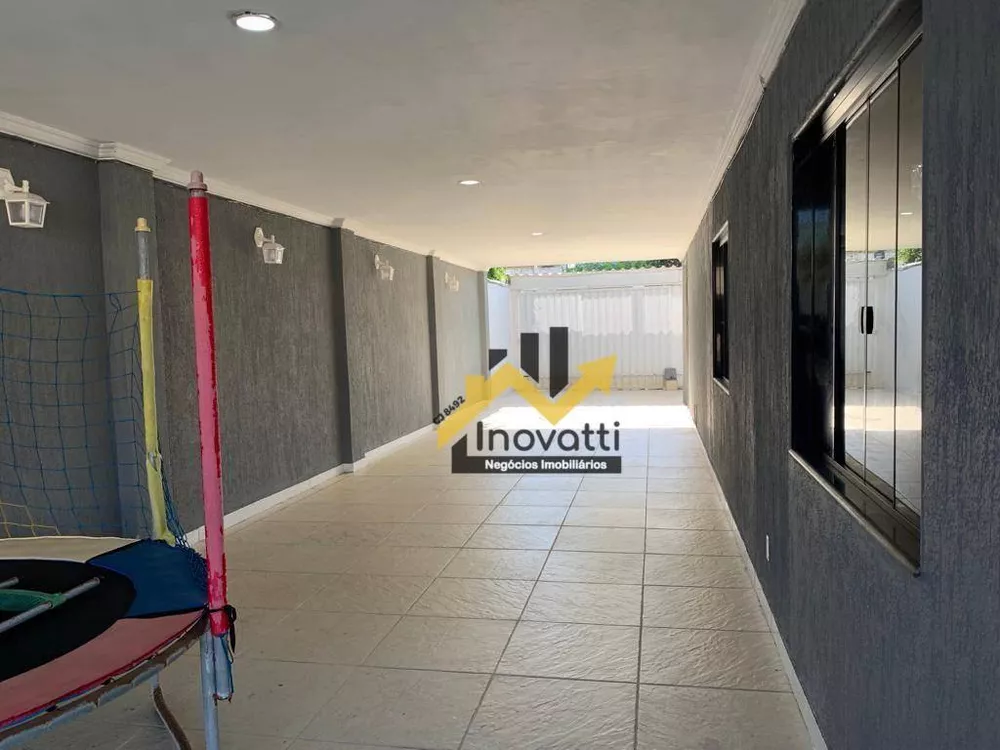 Casa, 5 quartos, 200 m² - Foto 1