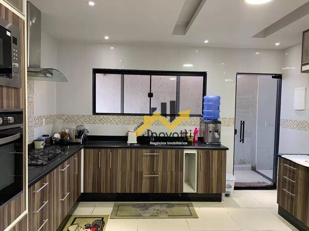 Casa, 5 quartos, 200 m² - Foto 40