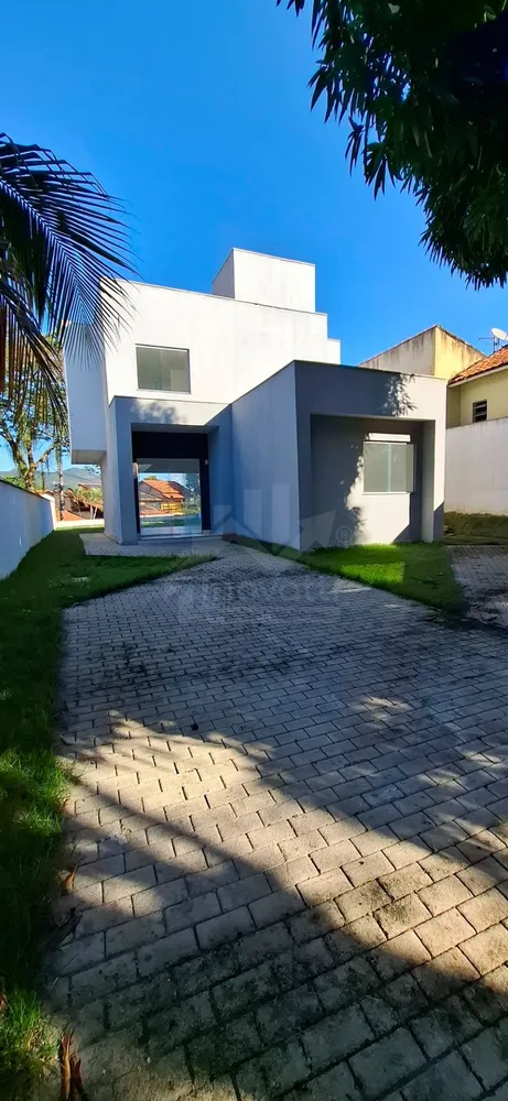 Casa, 3 quartos, 114 m² - Foto 1