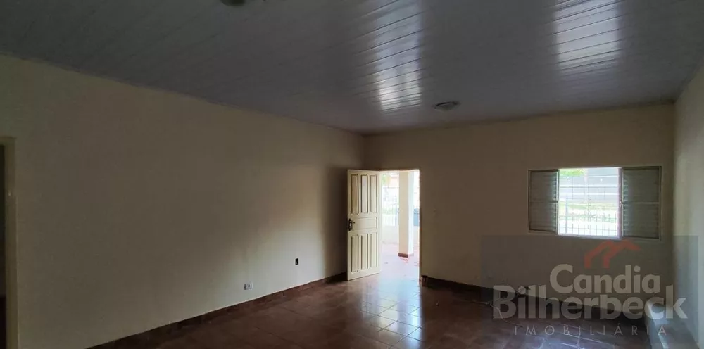 Casa à venda com 4 quartos, 250m² - Foto 8