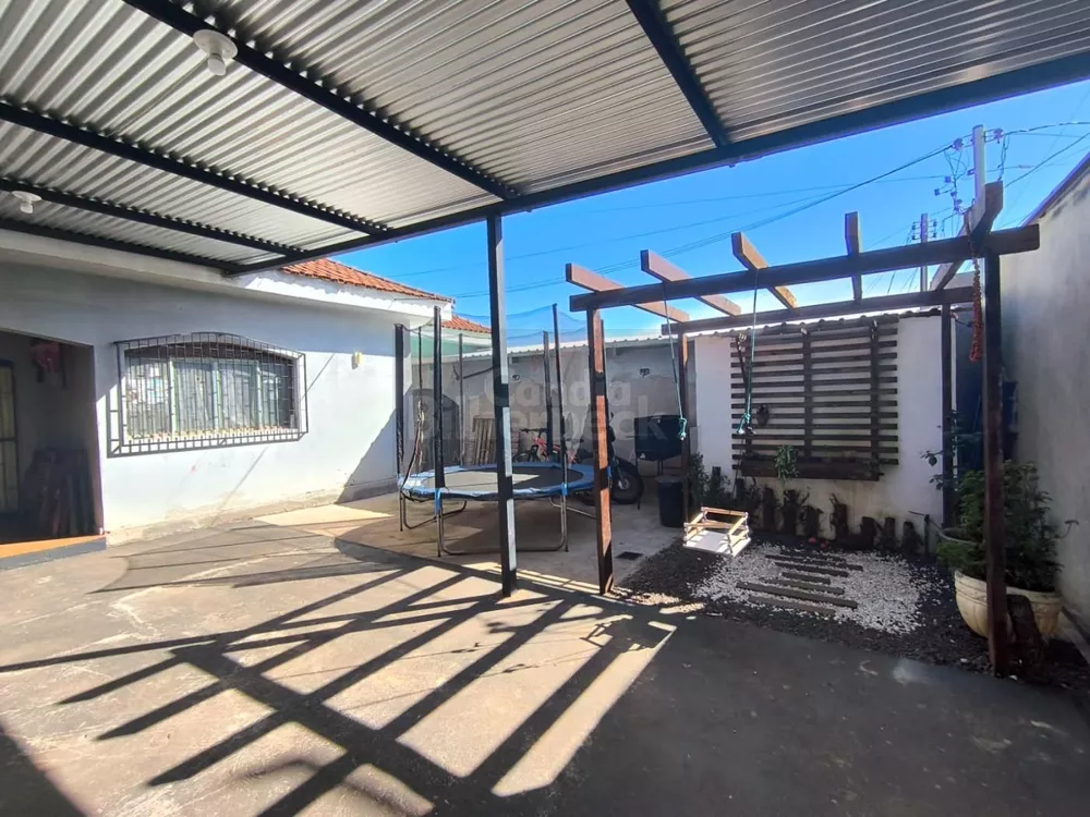 Casa, 4 quartos, 109 m² - Foto 1
