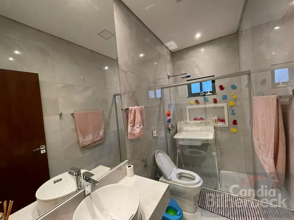 Casa, 3 quartos, 267 m² - Foto 4