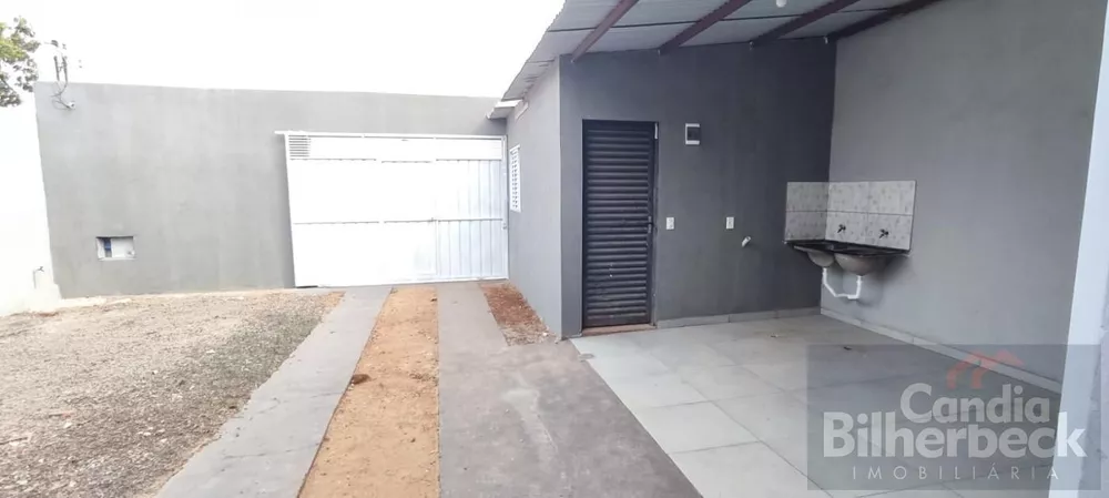 Casa à venda com 2 quartos, 200m² - Foto 3