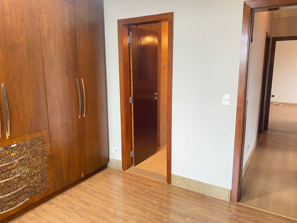 Apartamento para alugar com 2 quartos, 106m² - Foto 4