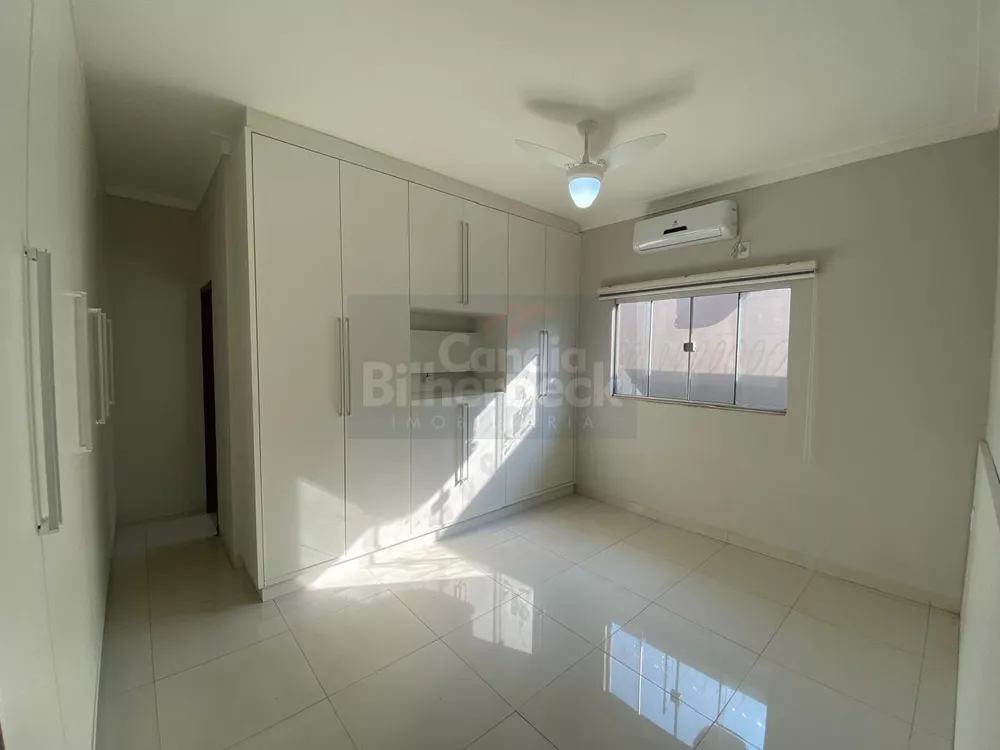 Casa, 3 quartos, 250 m² - Foto 3