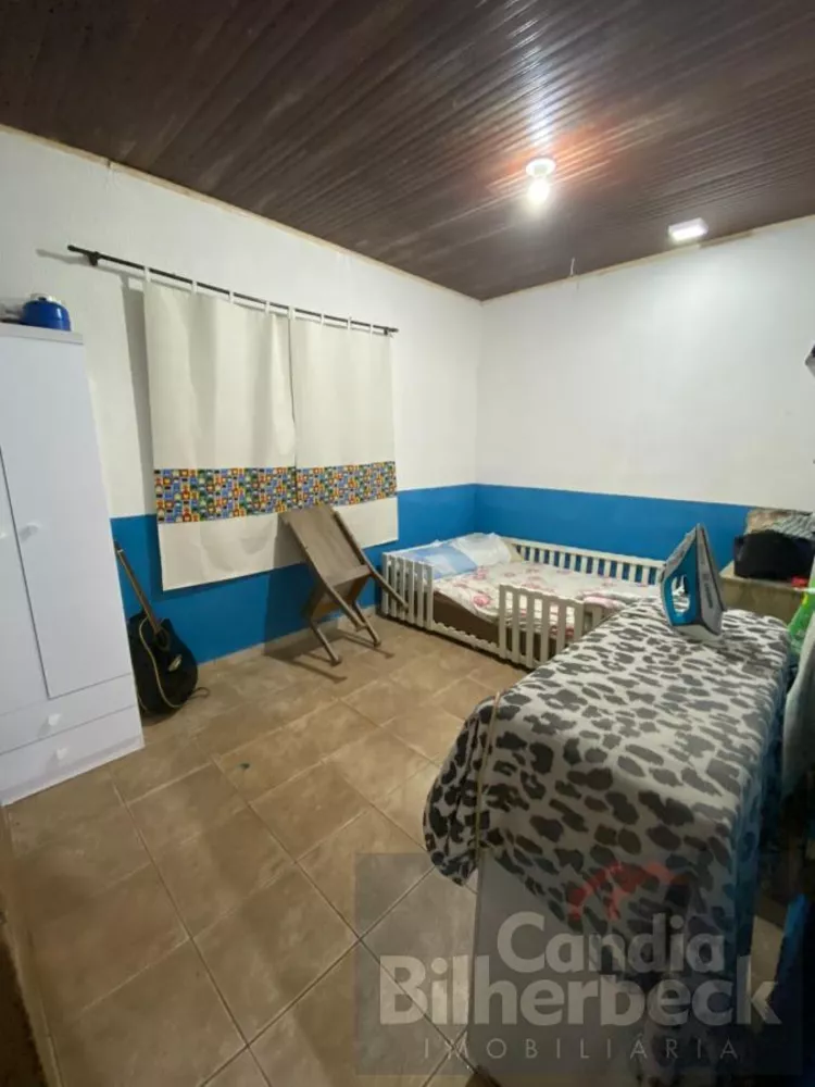 Casa, 4 quartos, 224 m² - Foto 1
