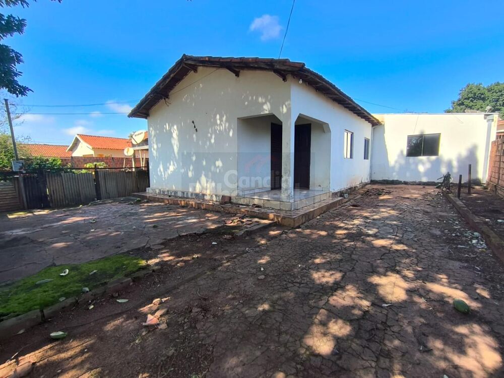 Casa à venda com 4 quartos, 480m² - Foto 2