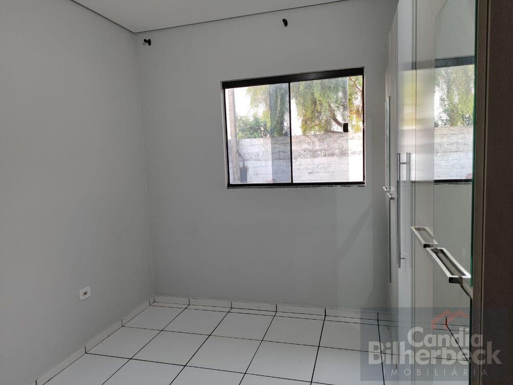 Casa à venda com 2 quartos, 160m² - Foto 3