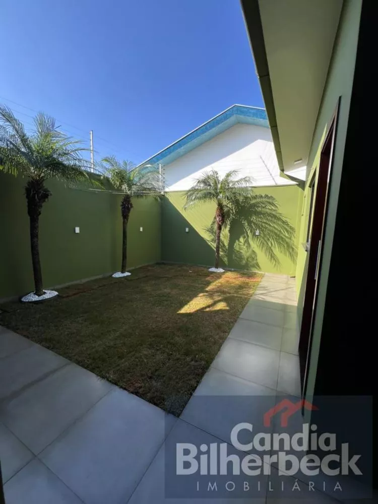 Casa à venda com 3 quartos, 200m² - Foto 4