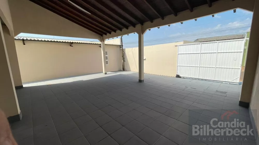 Casa à venda com 3 quartos, 300m² - Foto 5