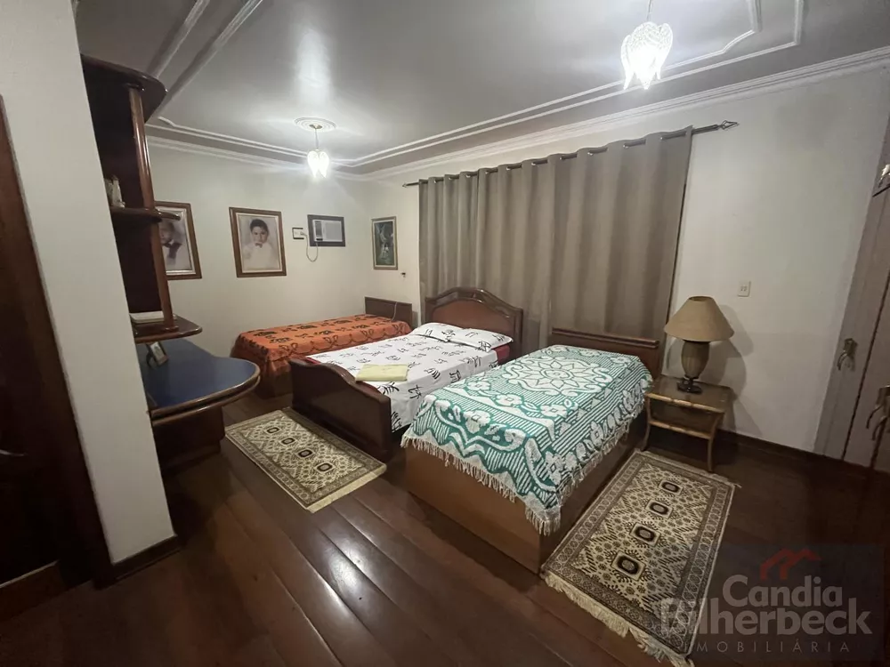 Casa, 7 quartos, 790 m² - Foto 2