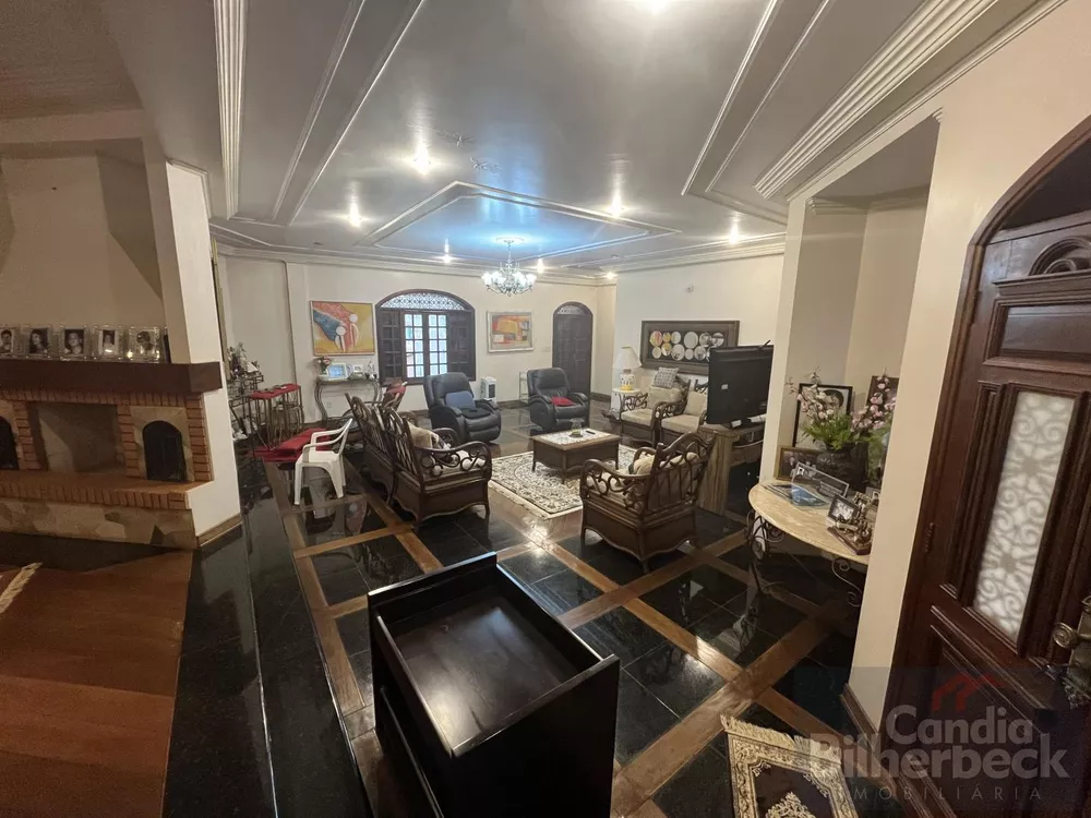 Casa, 7 quartos, 790 m² - Foto 1