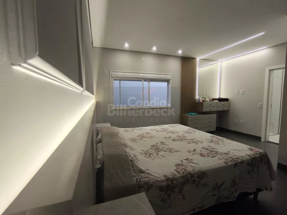 Casa, 3 quartos, 382 m² - Foto 24