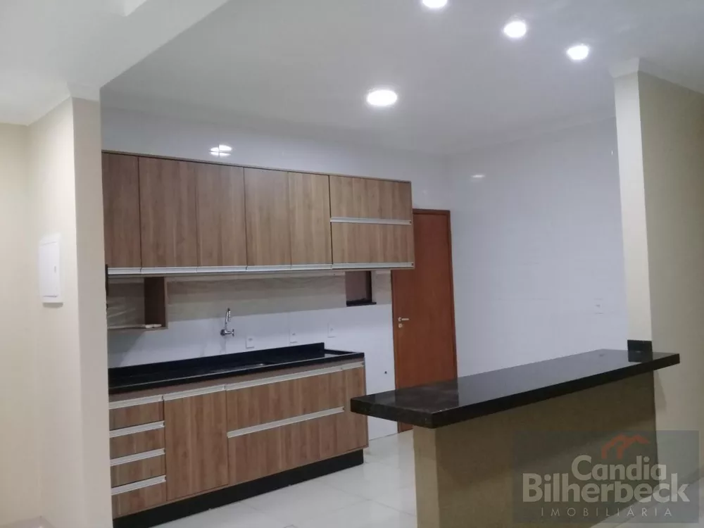 Casa à venda com 2 quartos, 180m² - Foto 5