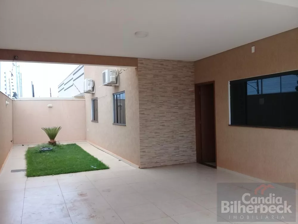 Casa à venda com 2 quartos, 180m² - Foto 3