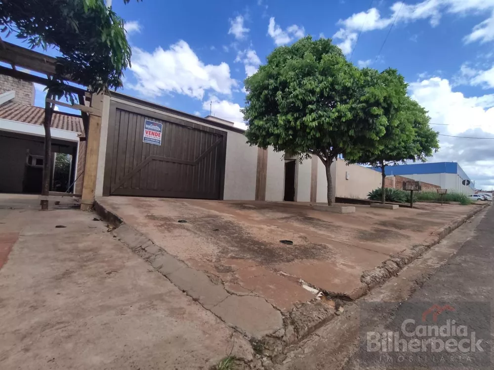 Casa, 2 quartos, 215 m² - Foto 1