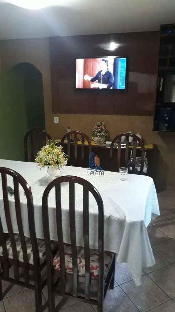 Sobrado, 3 quartos, 213 m² - Foto 2