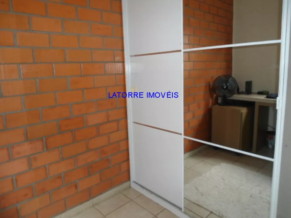 Casa, 3 quartos, 250 m² - Foto 15