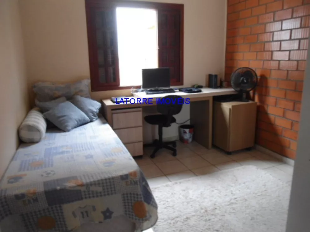 Casa, 3 quartos, 250 m² - Foto 14
