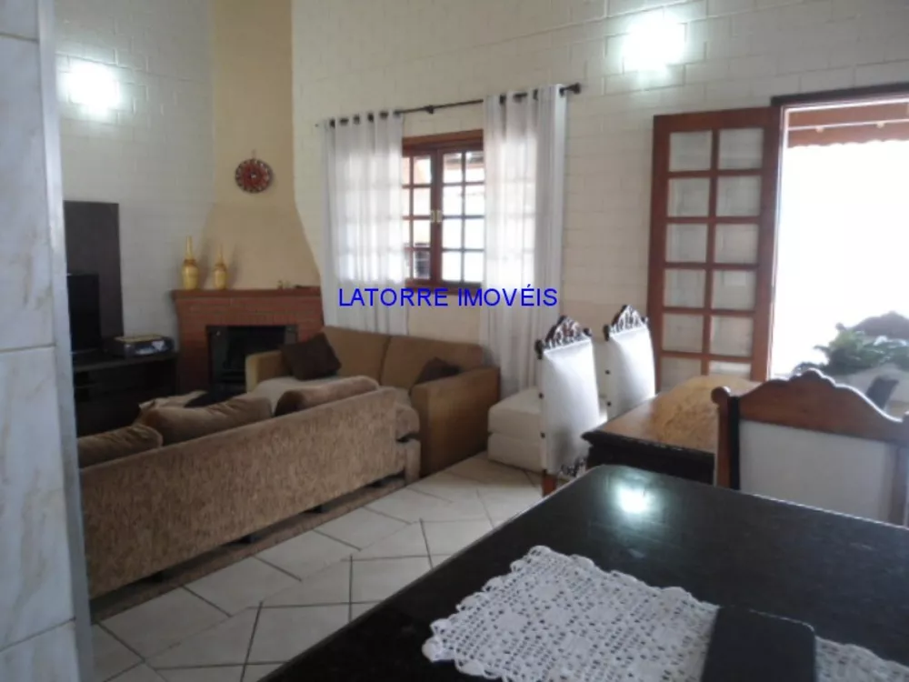 Casa, 3 quartos, 250 m² - Foto 6
