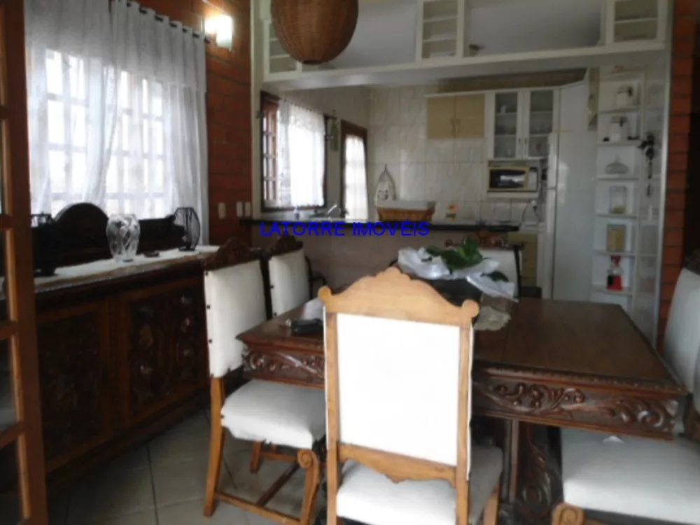 Casa, 3 quartos, 250 m² - Foto 3