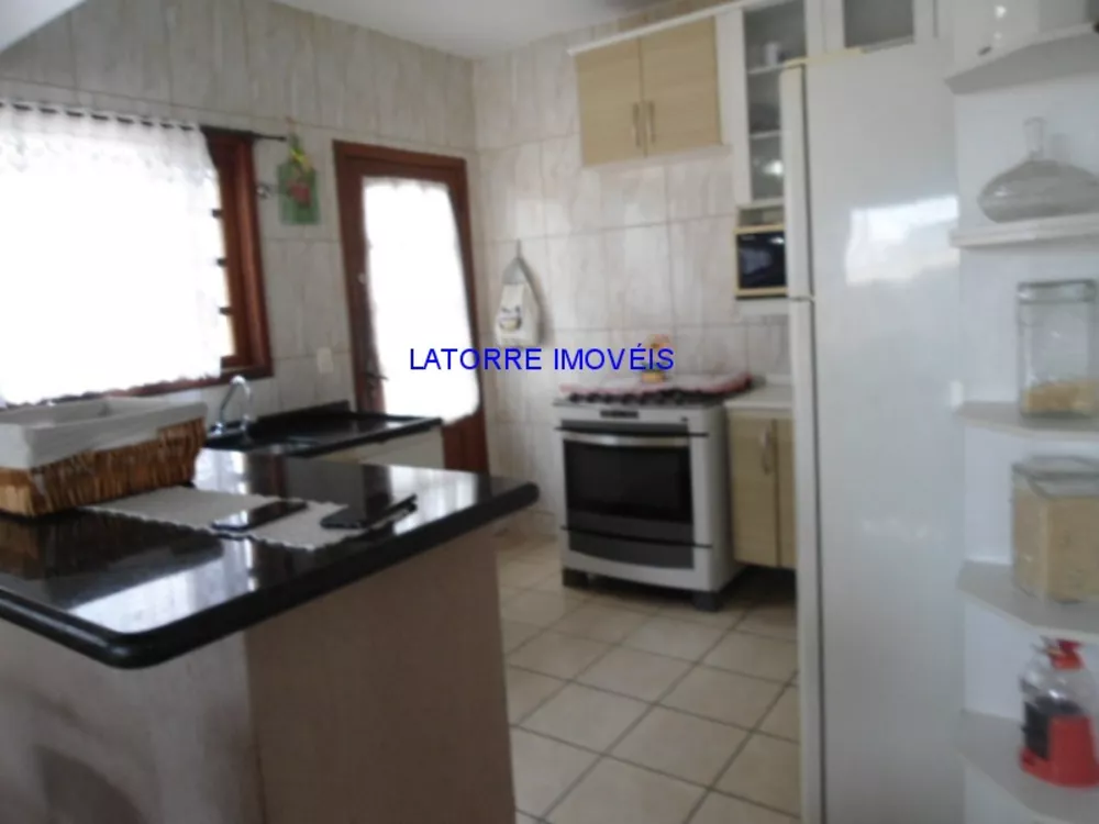 Casa, 3 quartos, 250 m² - Foto 4