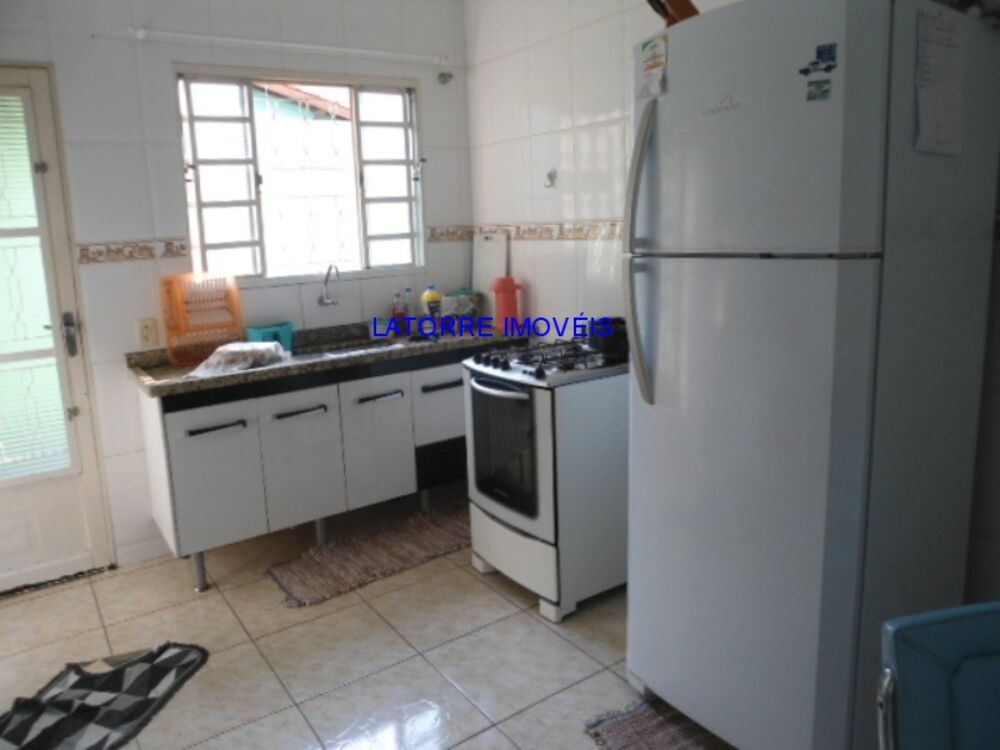 Casa, 2 quartos, 175 m² - Foto 1