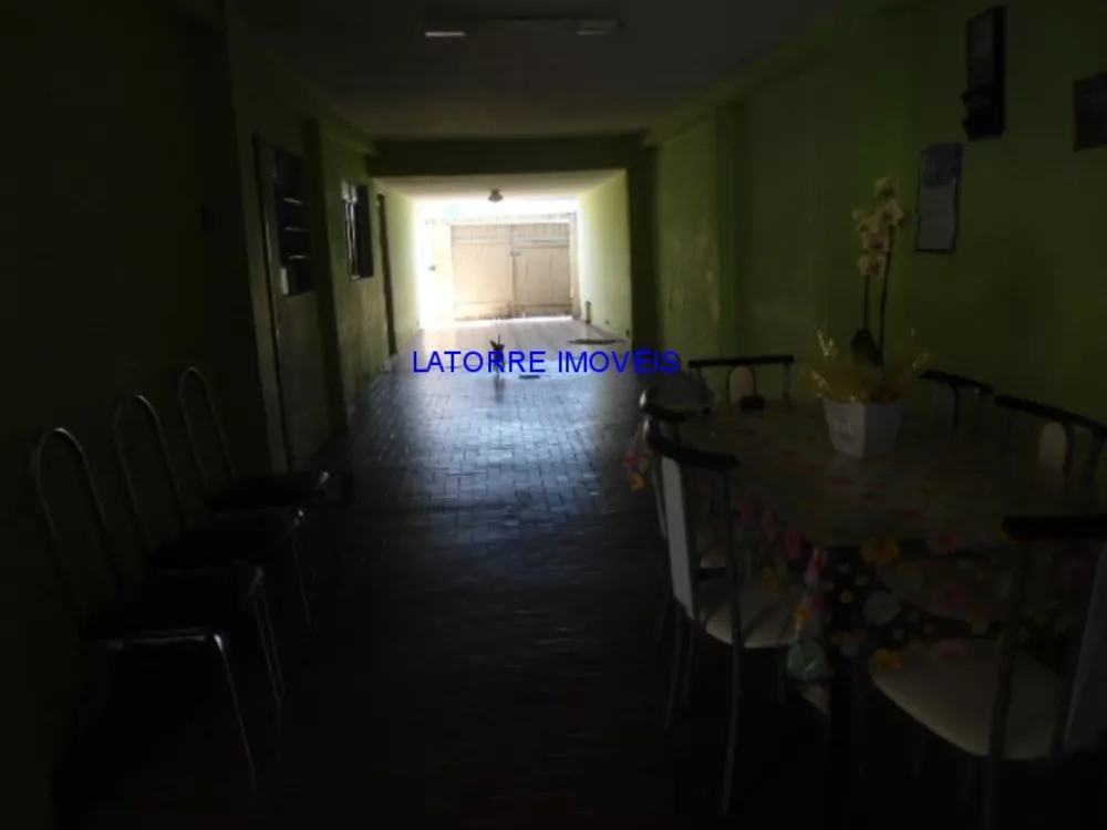 Casa, 2 quartos, 200 m² - Foto 17