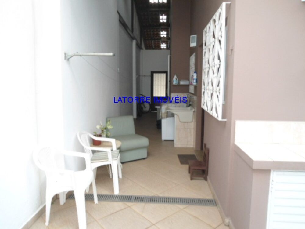 Casa, 2 quartos, 250 m² - Foto 20