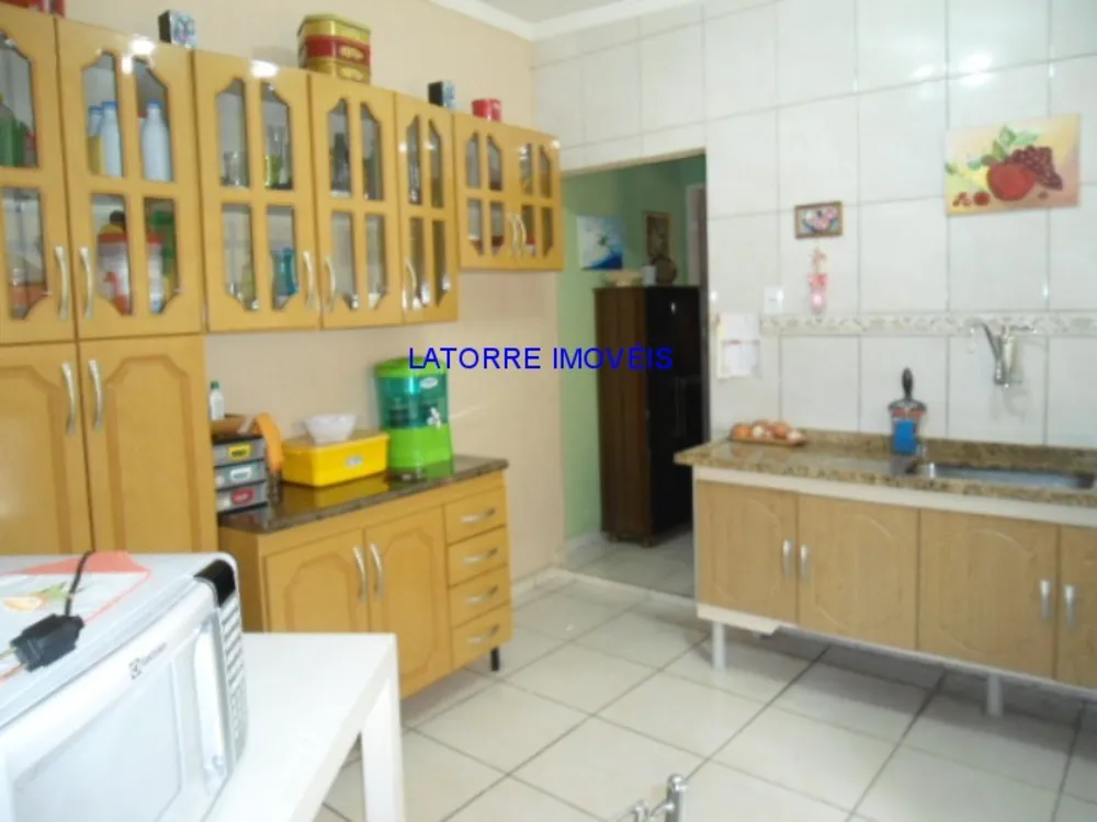 Casa, 2 quartos, 220 m² - Foto 11