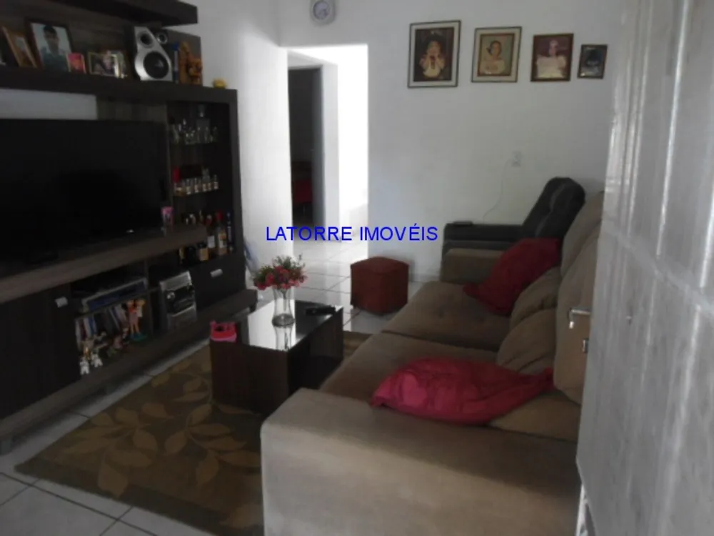 Casa, 2 quartos, 500 m² - Foto 2