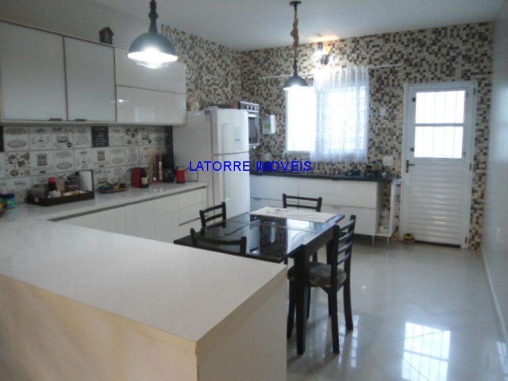 Sobrado, 3 quartos, 300 m² - Foto 2