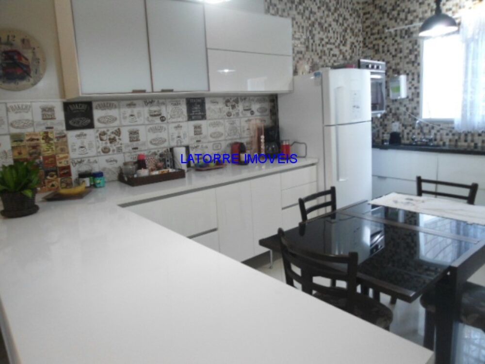 Sobrado, 3 quartos, 300 m² - Foto 3