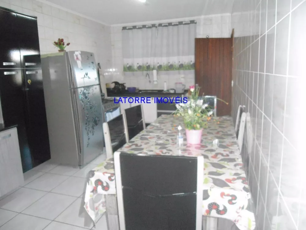 Sobrado à venda com 1 quarto, 800m² - Foto 2