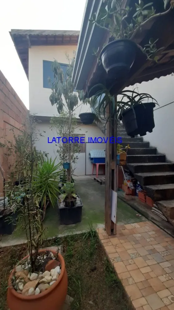 Casa, 3 quartos, 223 m² - Foto 1