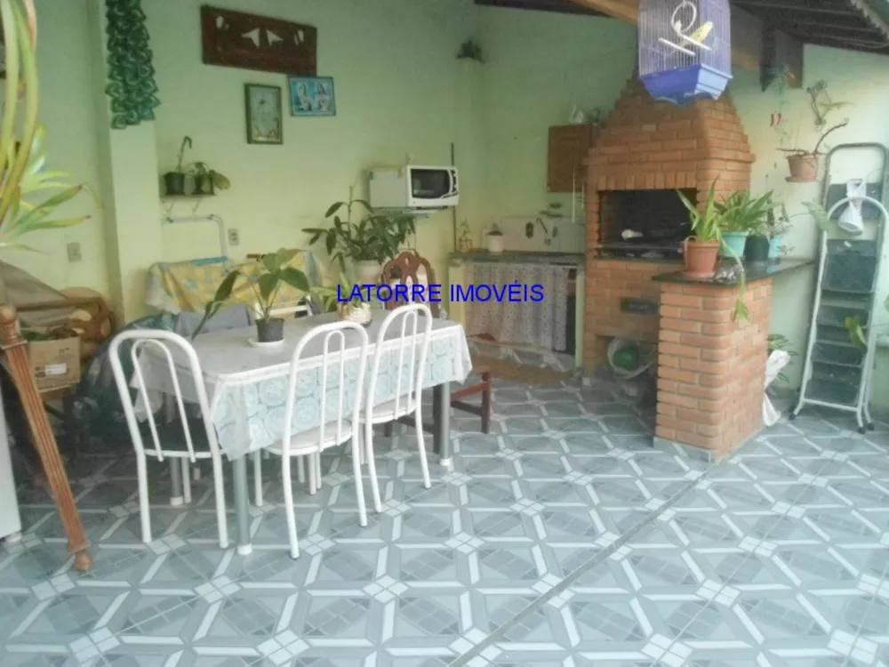 Casa, 1 quarto, 230 m² - Foto 1