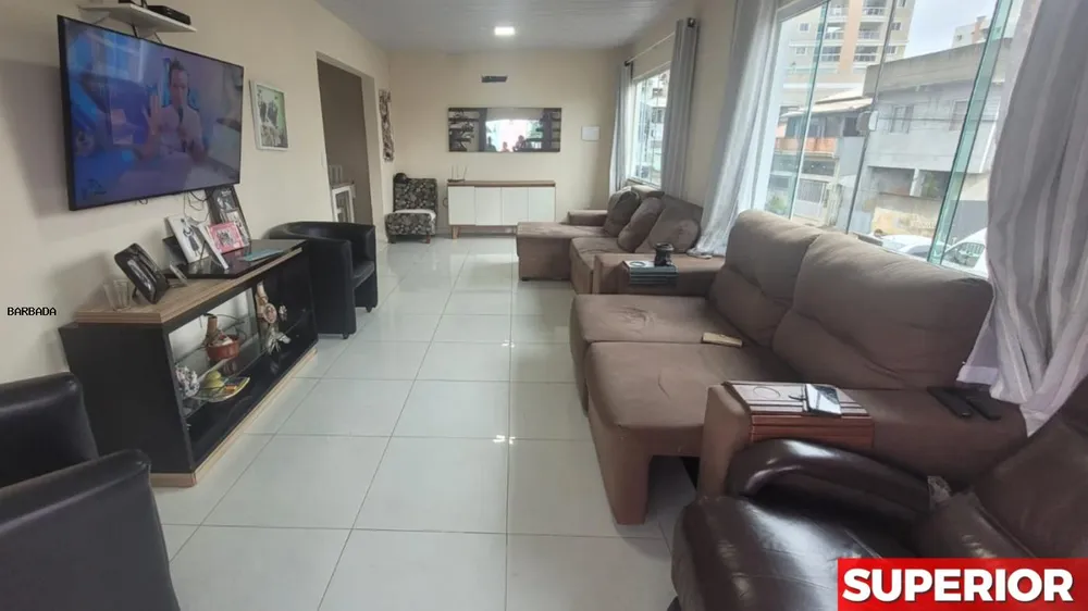 Casa, 6 quartos, 160 m² - Foto 6