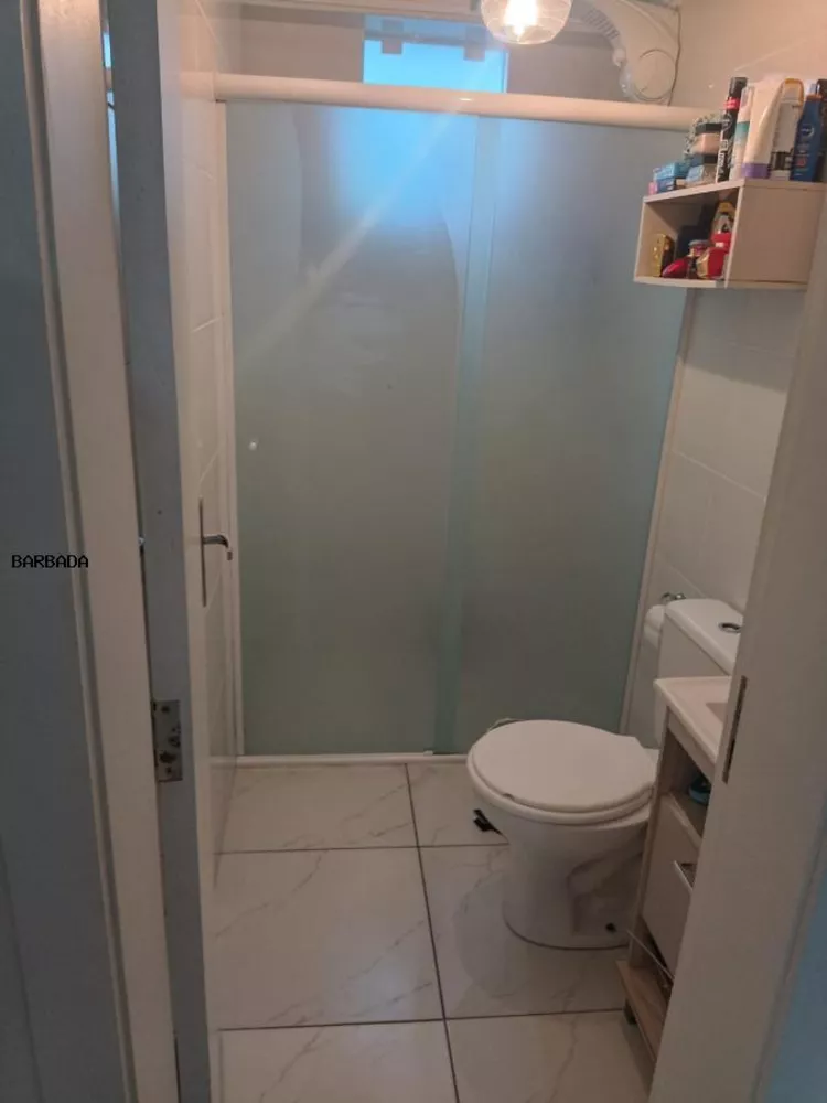 Apartamento à venda com 2 quartos, 70m² - Foto 4