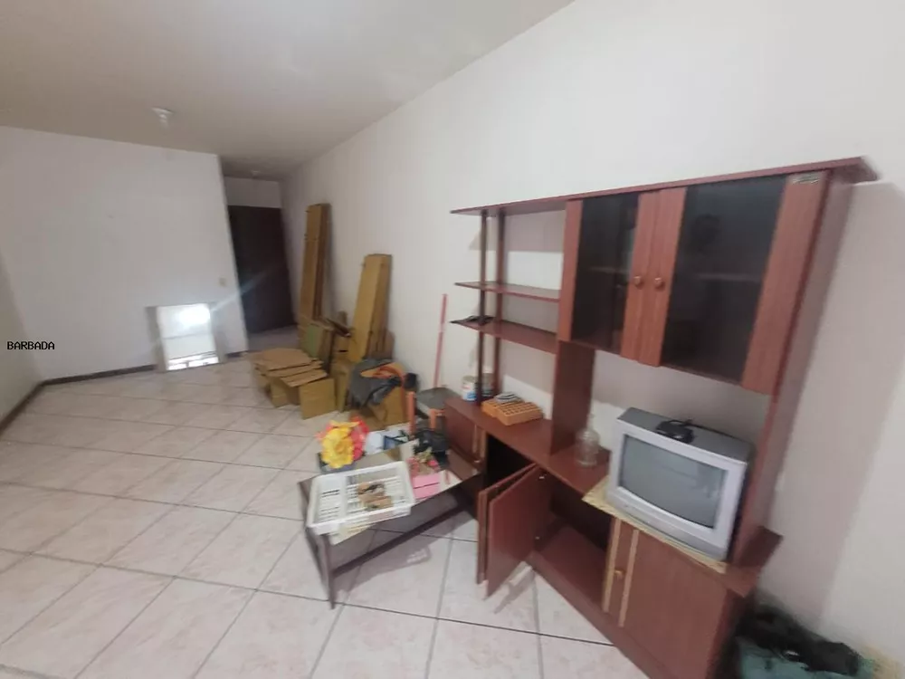 Apartamento à venda com 2 quartos, 75m² - Foto 13