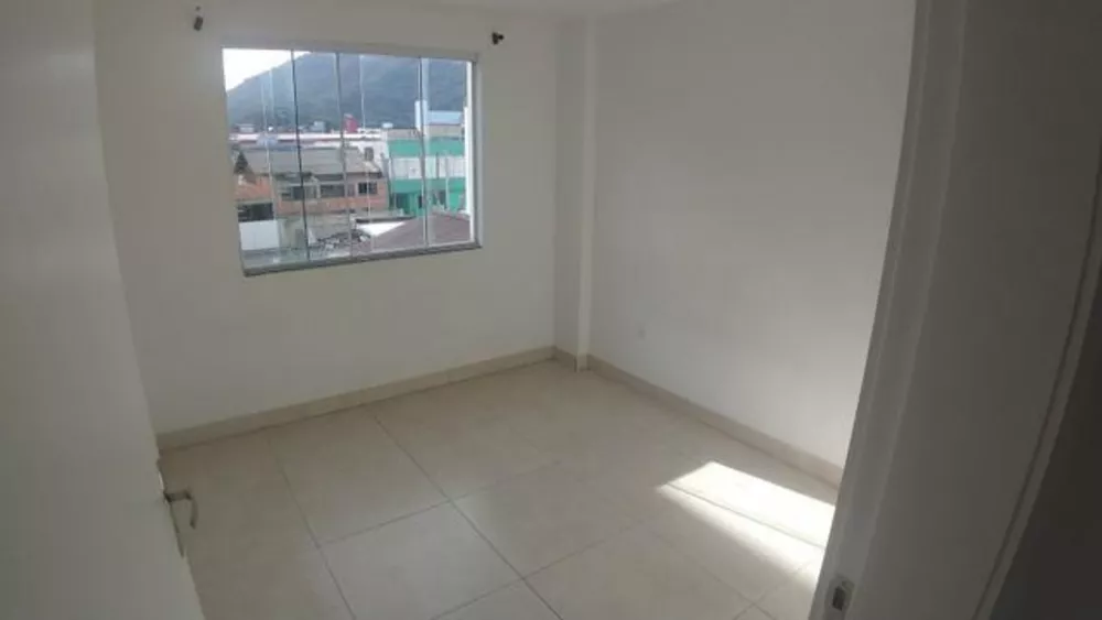 Apartamento à venda com 2 quartos, 65m² - Foto 3