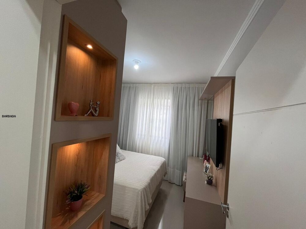 Apartamento à venda com 2 quartos, 65m² - Foto 4